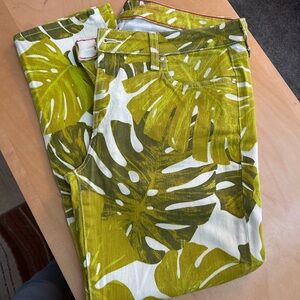 Tropical Green Leaf Print Women’sJeans